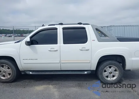 2011 Chevrolet Avalanche Lt z USA, uszkodzony, nr VIN 3GNTKFE3XBG101145